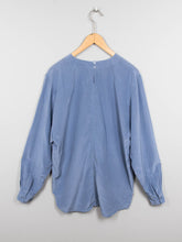 Laden Sie das Bild in den Galerie-Viewer, Seidenbluse Vintage