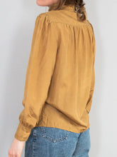 Laden Sie das Bild in den Galerie-Viewer, Seidenblusen Vintage