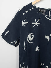 Laden Sie das Bild in den Galerie-Viewer, Seidenshirt vintage