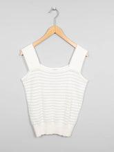 Laden Sie das Bild in den Galerie-Viewer, Top Creme Wolle