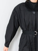 Laden Sie das Bild in den Galerie-Viewer, Trenchcoat Vintage Schwarz