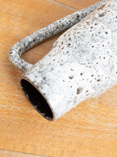 Laden Sie das Bild in den Galerie-Viewer, Vasen Vintage