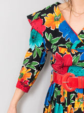 Laden Sie das Bild in den Galerie-Viewer, Vintage Abendkleider