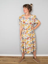 Laden Sie das Bild in den Galerie-Viewer, Vintage Blumenkleid