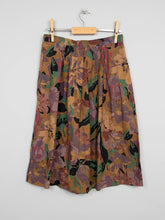 Laden Sie das Bild in den Galerie-Viewer, Vintage Blumenrock