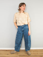 Laden Sie das Bild in den Galerie-Viewer, Vintage Bluse Seide