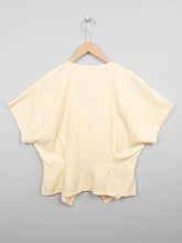 Laden Sie das Bild in den Galerie-Viewer, Vintage Blusen Gelb