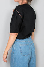 Laden Sie das Bild in den Galerie-Viewer, Vintage Blusen