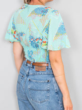 Laden Sie das Bild in den Galerie-Viewer, Vintage Cropped Shirt