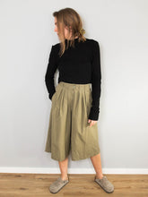 Laden Sie das Bild in den Galerie-Viewer, Vintage Culotte High Waist