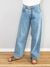 Laden Sie das Bild in den Galerie-Viewer, Vintage Diesel Jeans