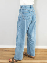 Laden Sie das Bild in den Galerie-Viewer, Vintage High Waist Jeans