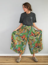 Laden Sie das Bild in den Galerie-Viewer, Vintage Hosen High Waist