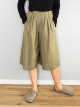 Laden Sie das Bild in den Galerie-Viewer, Vintage Hosenrock Khaki