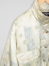 Laden Sie das Bild in den Galerie-Viewer, Vintage Jacke Seide