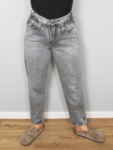 Laden Sie das Bild in den Galerie-Viewer, Vintage Jeans High Waist