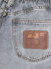 Laden Sie das Bild in den Galerie-Viewer, Vintage Jeans online kaufen