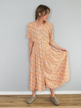 Laden Sie das Bild in den Galerie-Viewer, Vintage Kleid Orange