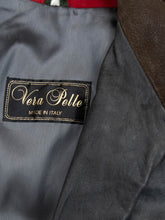 Laden Sie das Bild in den Galerie-Viewer, Vintage Lederjacken