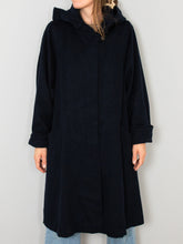 Laden Sie das Bild in den Galerie-Viewer, Vintage Lodenmantel Wolle