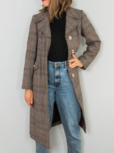 Laden Sie das Bild in den Galerie-Viewer, Vintage Mantel 70er
