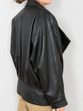 Laden Sie das Bild in den Galerie-Viewer, Vintage Onlineshop_