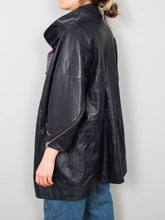Laden Sie das Bild in den Galerie-Viewer, Vintage Onlineshop