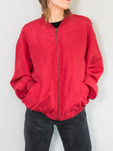 Laden Sie das Bild in den Galerie-Viewer, Seidenblouson Rot