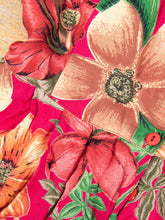 Laden Sie das Bild in den Galerie-Viewer, Jumpsuit Rot Blumen