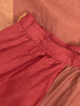 Laden Sie das Bild in den Galerie-Viewer, Seidenrock Rostrot