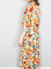 Laden Sie das Bild in den Galerie-Viewer, Jumpsuit Blumen