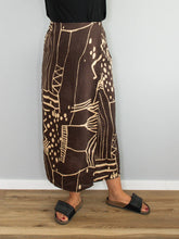 Laden Sie das Bild in den Galerie-Viewer, Vintage Rock Braun