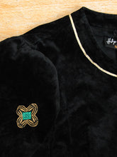 Laden Sie das Bild in den Galerie-Viewer, Vintage Samtjacken