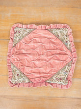 Laden Sie das Bild in den Galerie-Viewer, Vintage Samtkissen