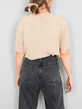 Laden Sie das Bild in den Galerie-Viewer, Vintage Seide Oberteil