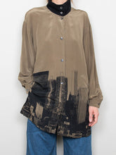 Laden Sie das Bild in den Galerie-Viewer, Vintage Seidenbluse Khaki