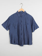 Laden Sie das Bild in den Galerie-Viewer, Vintage Seidenbluse blau