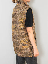 Laden Sie das Bild in den Galerie-Viewer, Vintage Seidenweste