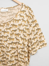 Laden Sie das Bild in den Galerie-Viewer, Vintage Shirt Animal