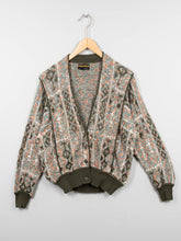 Laden Sie das Bild in den Galerie-Viewer, Vintage Strickjacke Geiger