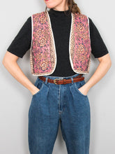 Laden Sie das Bild in den Galerie-Viewer, Vintage Weste Blumen