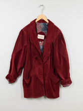 Laden Sie das Bild in den Galerie-Viewer, Vintage Wildlederjacke Rot