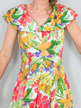 Laden Sie das Bild in den Galerie-Viewer, Vintage Kleider online kaufen