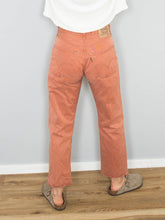 Laden Sie das Bild in den Galerie-Viewer, Vintage Levis Jeans