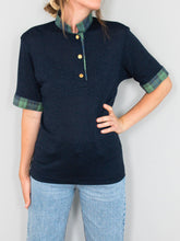Laden Sie das Bild in den Galerie-Viewer, Vintage Poloshirt Leinen