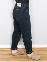 Laden Sie das Bild in den Galerie-Viewer, Vintage jeans High Waist