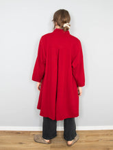 Laden Sie das Bild in den Galerie-Viewer, Mantel Wolle Alpaka Rot