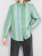 Laden Sie das Bild in den Galerie-Viewer, Vintage Blusen