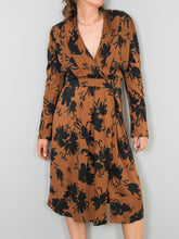 Laden Sie das Bild in den Galerie-Viewer, vintage abendkleider