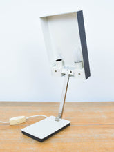 Laden Sie das Bild in den Galerie-Viewer, 60er Jahre Lampen